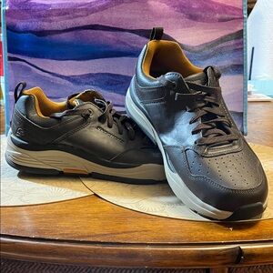 Skechers Men's Size 10.5 Dark Brown Leather/Orange  Tie Up Sneakers